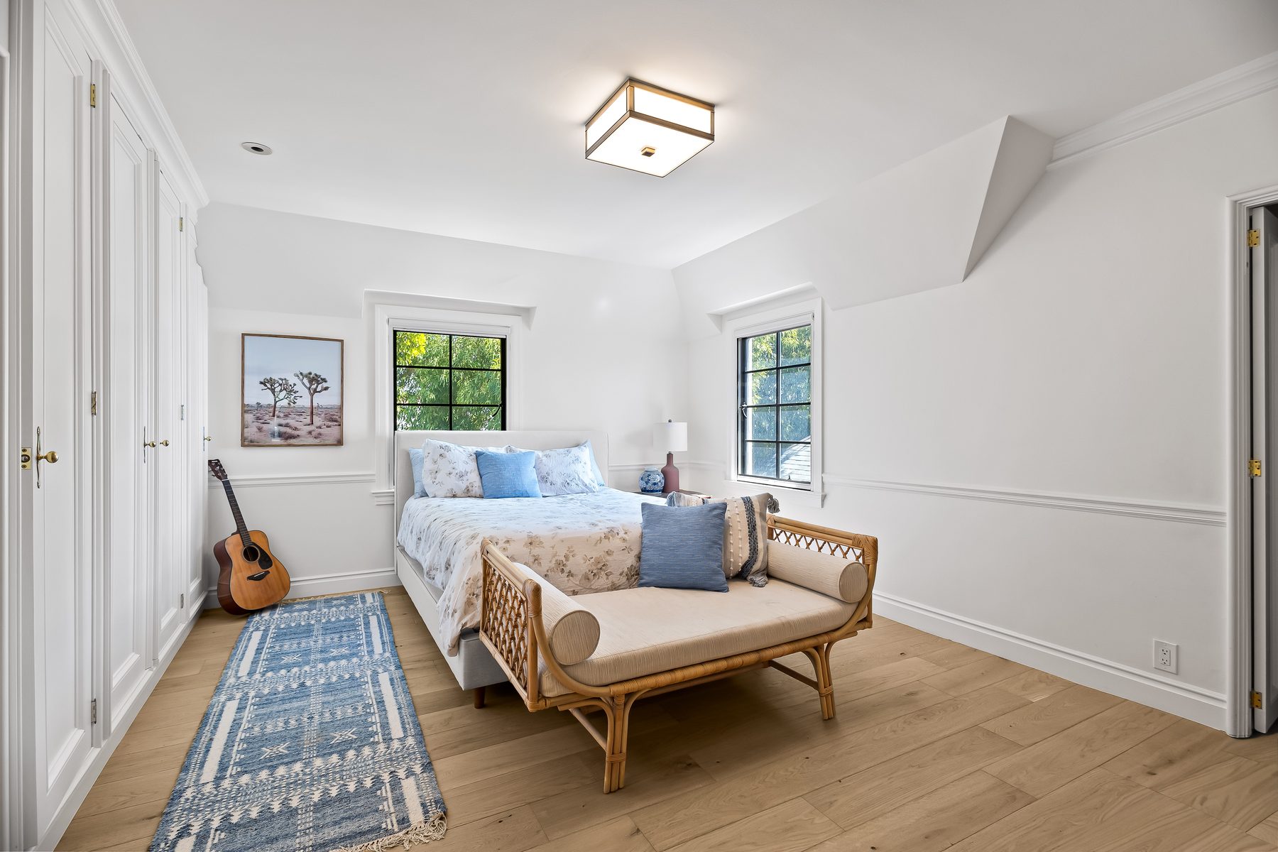 Guest bedroom